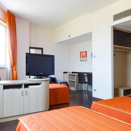 Hotel Mito 3*