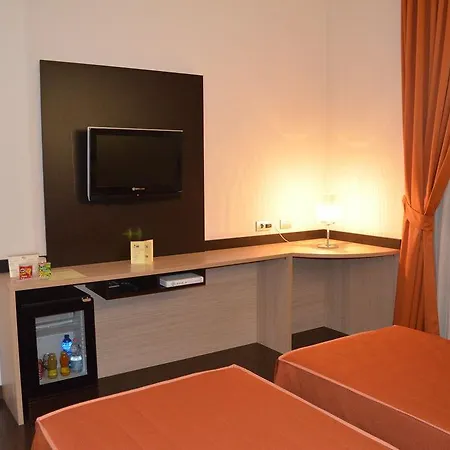 Mito Hotel 3*